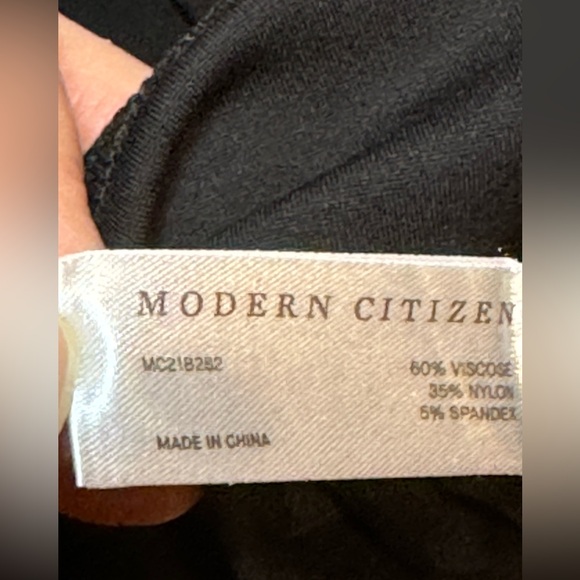 NWOT Modern Citizen Devi Side Split Stretch Pant in Black Size Medium - Picture 5 of 6